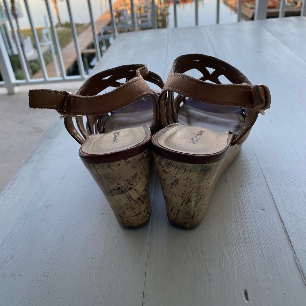 Kelly&Katie tan wedges. Like new. - Picture 5 of 7